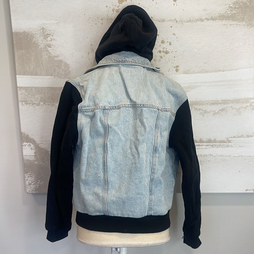 Blank NYC Hooded Denim Jacket size small - Picture 3 of 6